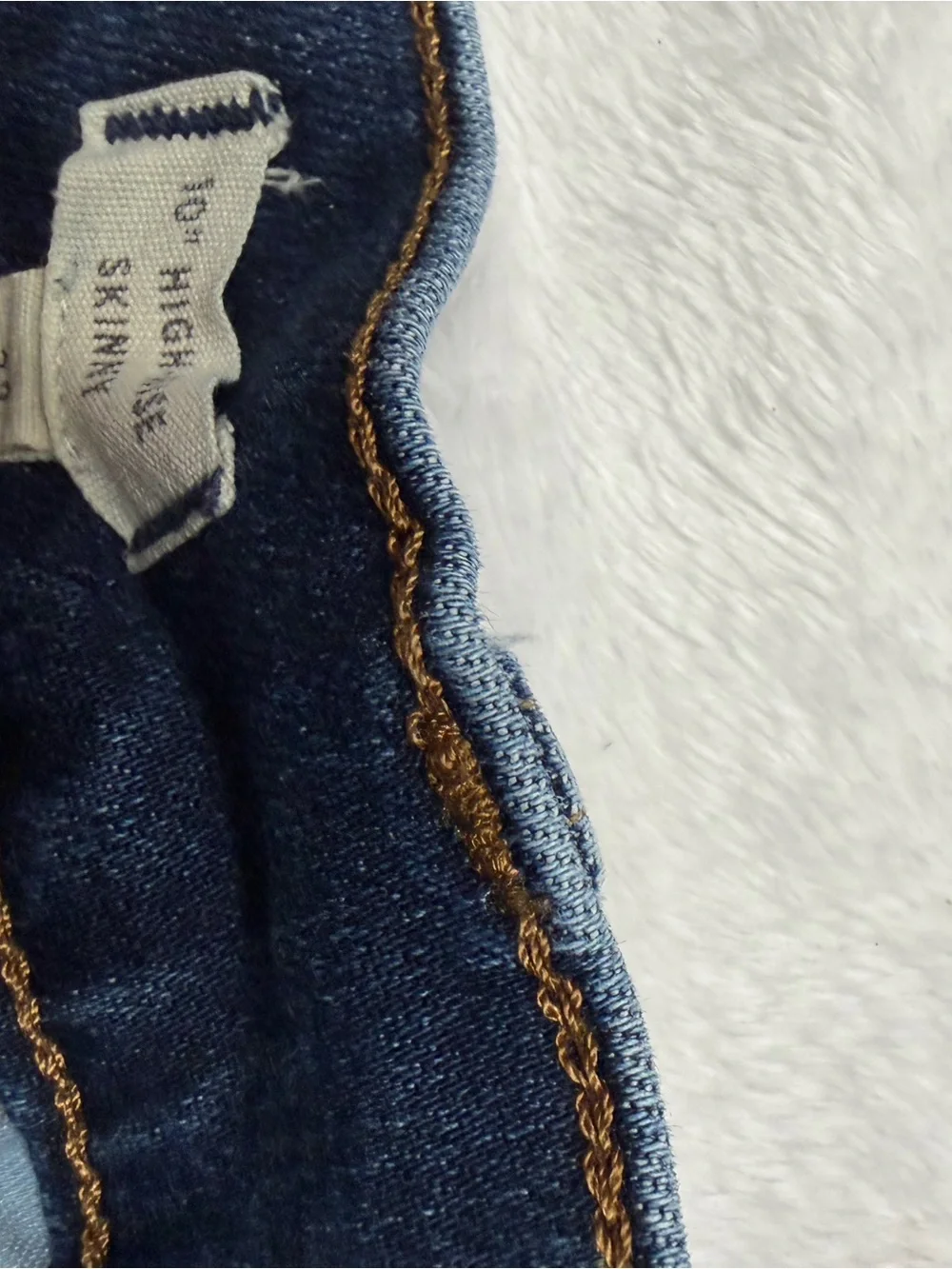 Madewell Slim Skinny Jeans in Dark Blue Wash